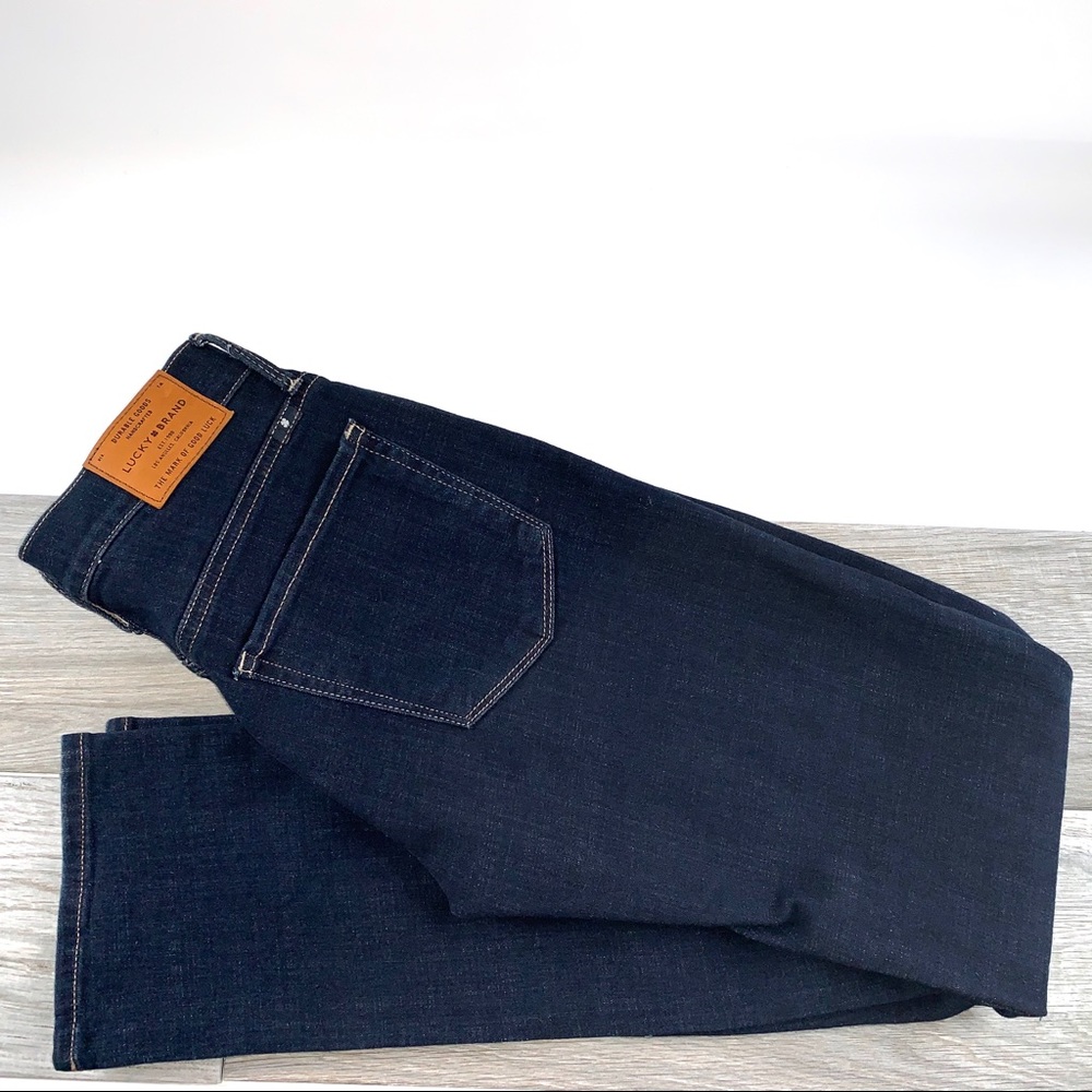 Lucky Brand | Brook Straight Leg Dark Wash Jean